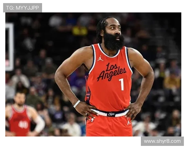 湖人险胜快船球员表现分化明显